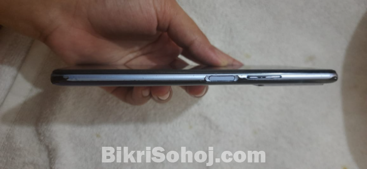 Vivo y51